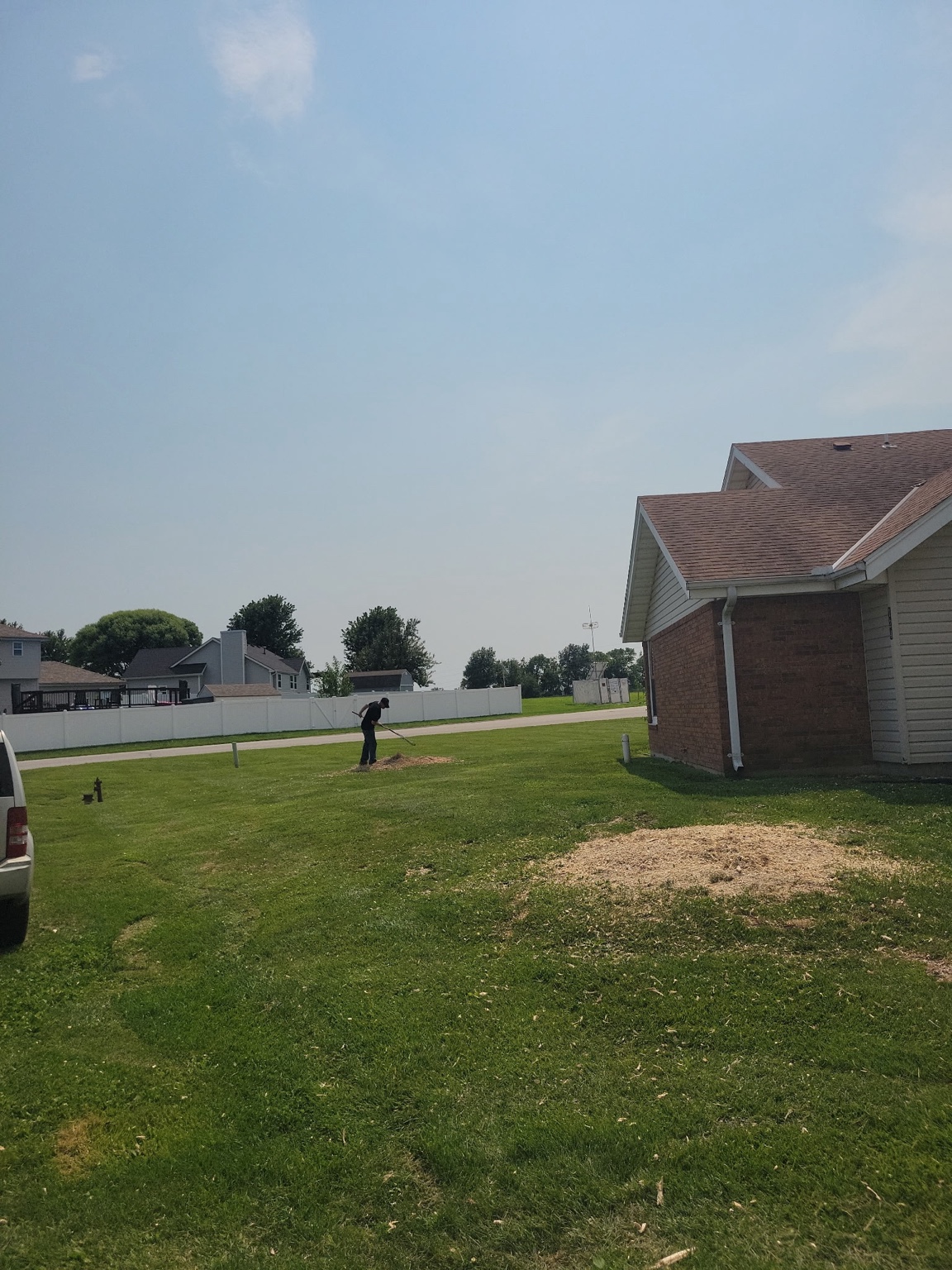 Stump grinding cleanup at a home in Warrensburg, MO